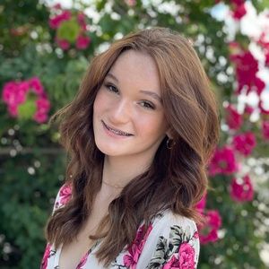 Meet your Posher, Olivia